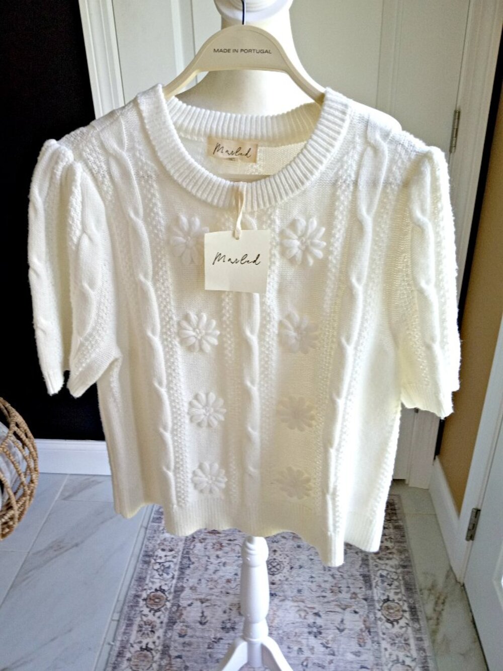 NEW! SOFT WHITE PUFF SS SWEATER By MARLED SZ L